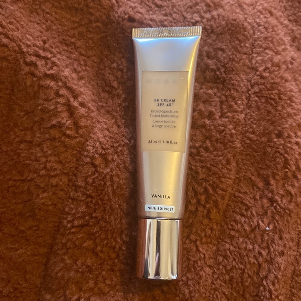 Monat spf40 tinted BB cream in Vanilla
